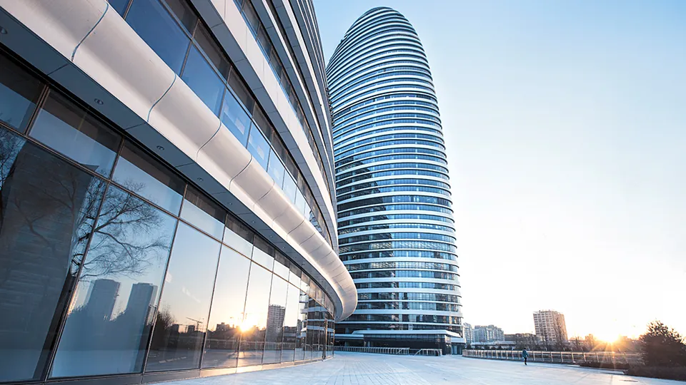 Façade d'immeuble de bureaux pour la gestion de patrimoine immobilier